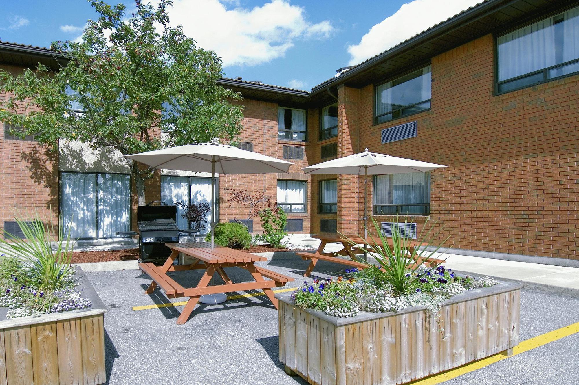 Comfort Inn Pickering Exterior foto